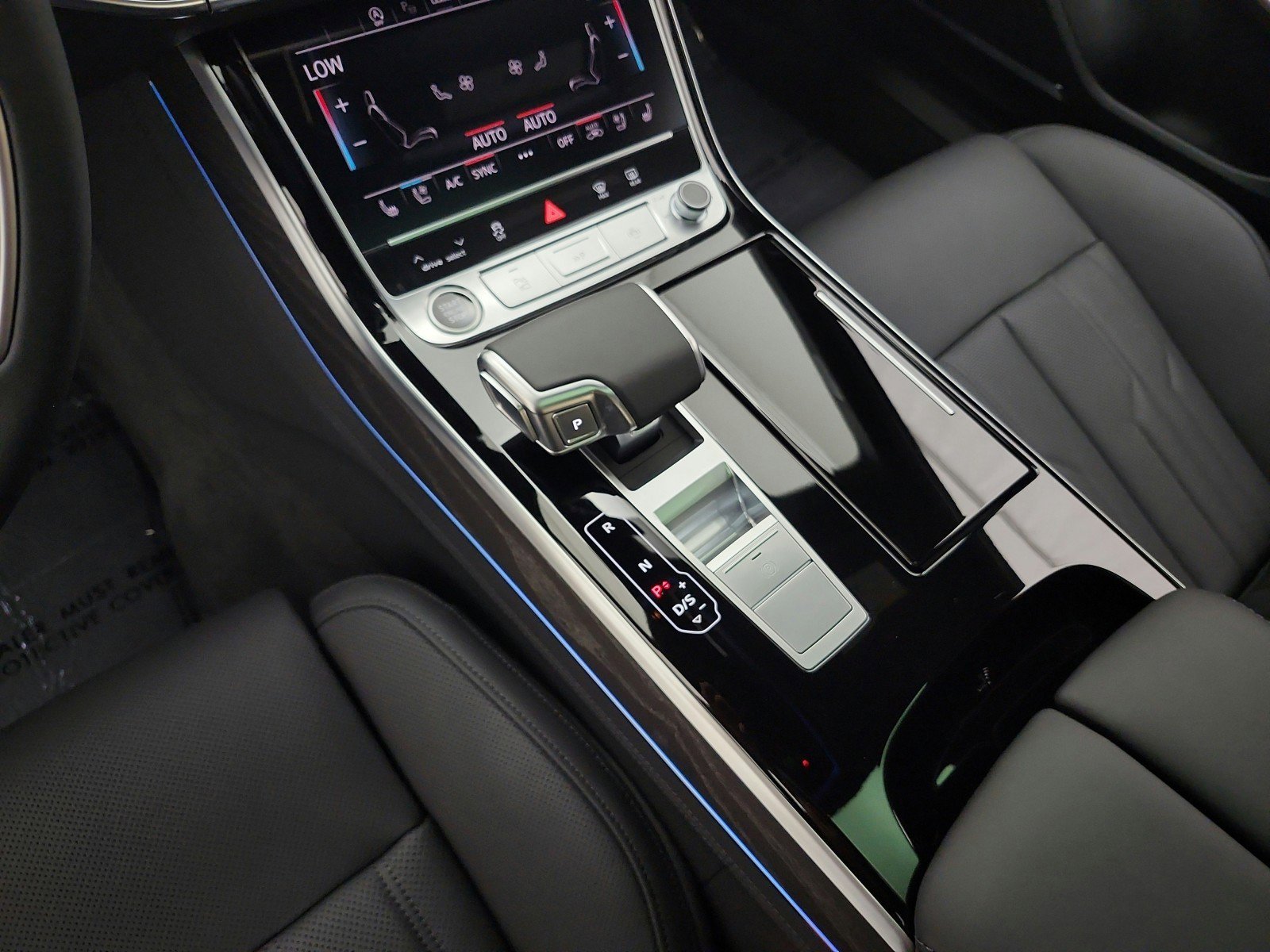 New 2026 Audi A8 L 3.0T image 17