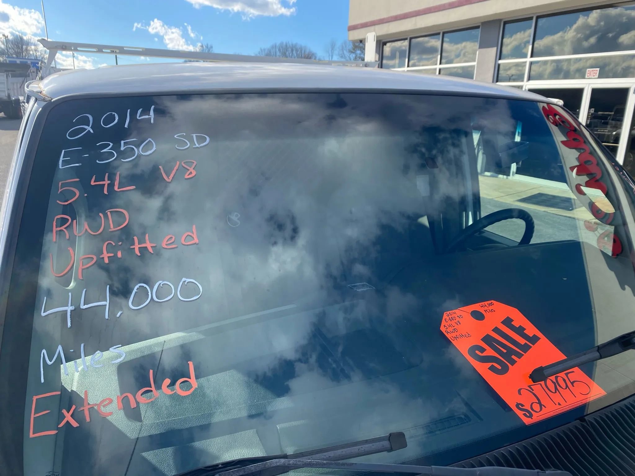 Used 2014 Ford E-350 and Econoline 350 Extended Super Duty w/ Insulation Package RWD image 3