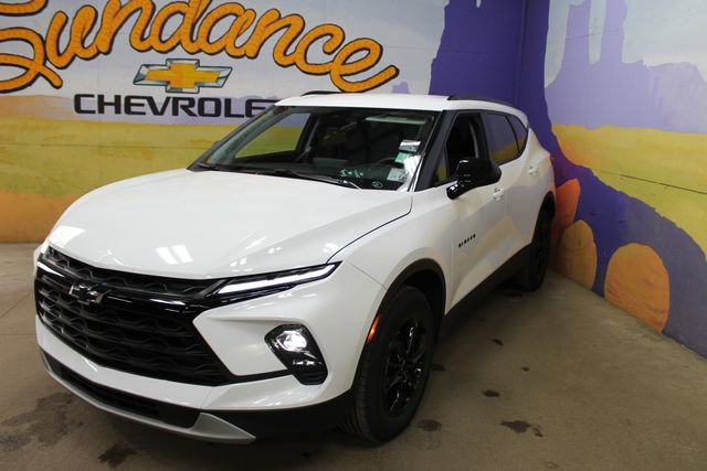 Used 2024 Chevrolet Blazer LT w/ Convenience Package AWD/4WD image 4