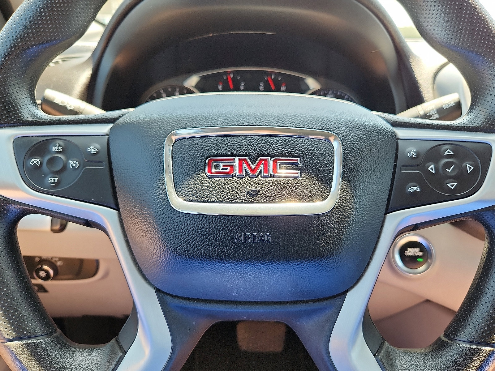 Used 2023 GMC Terrain SLE w/ Driver Convenience Package image 16