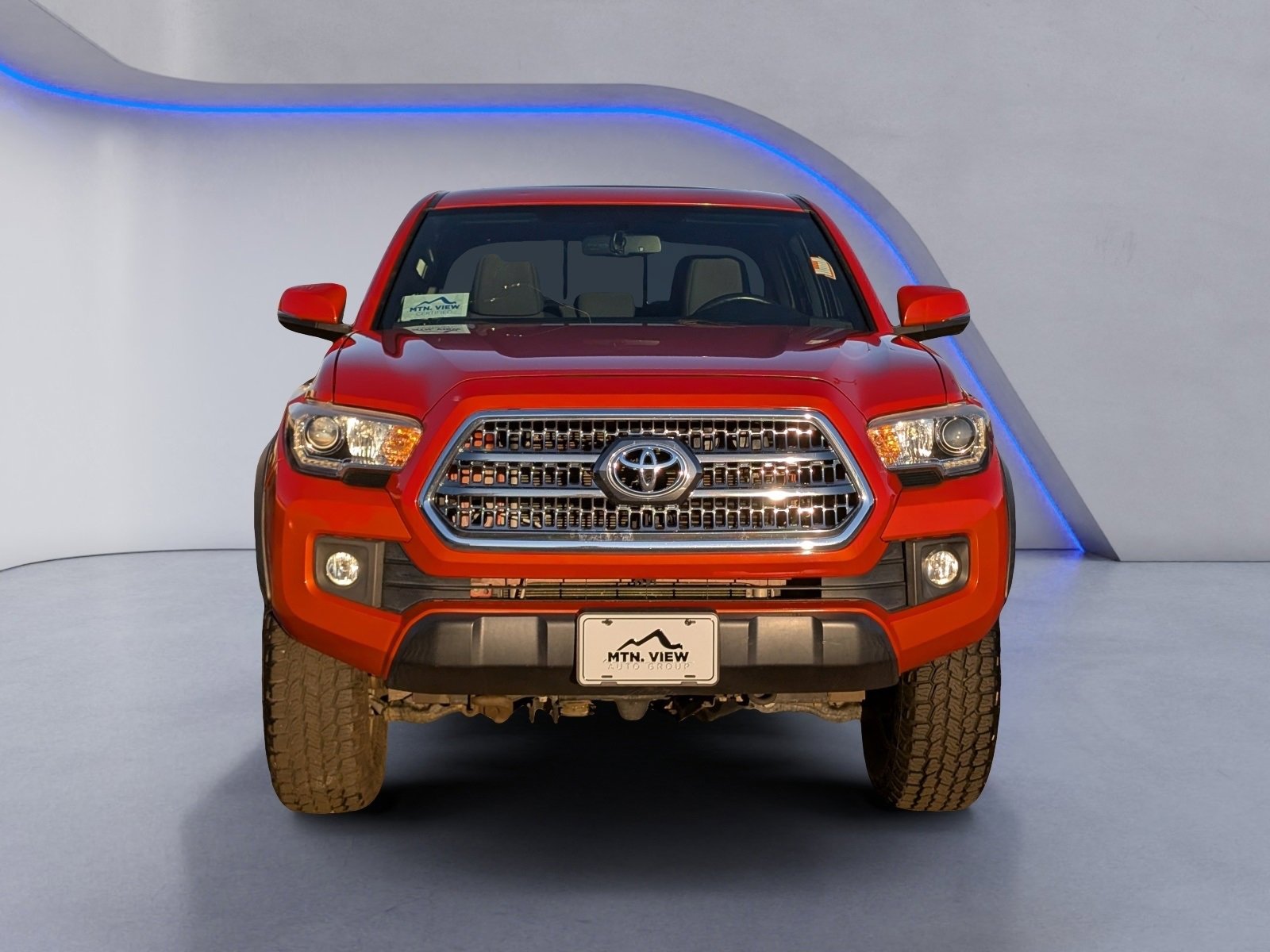 Used 2017 Toyota Tacoma TRD Sport image 11