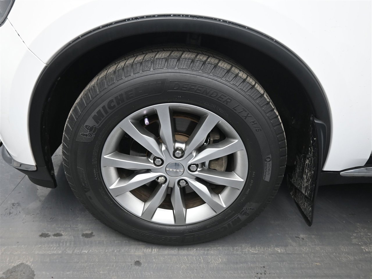 Used 2017 Dodge Durango SXT w/ 3rd Row Seating Group image 16