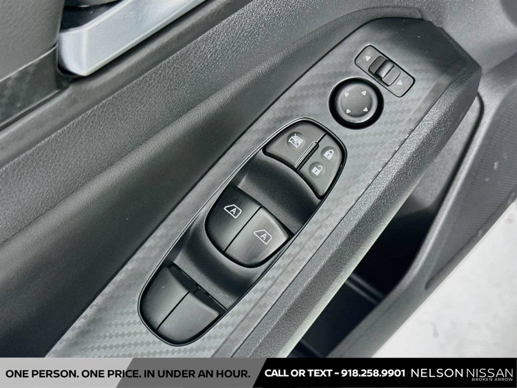 Certified 2025 Nissan Altima 2.5 SV AWD/4WD image 17