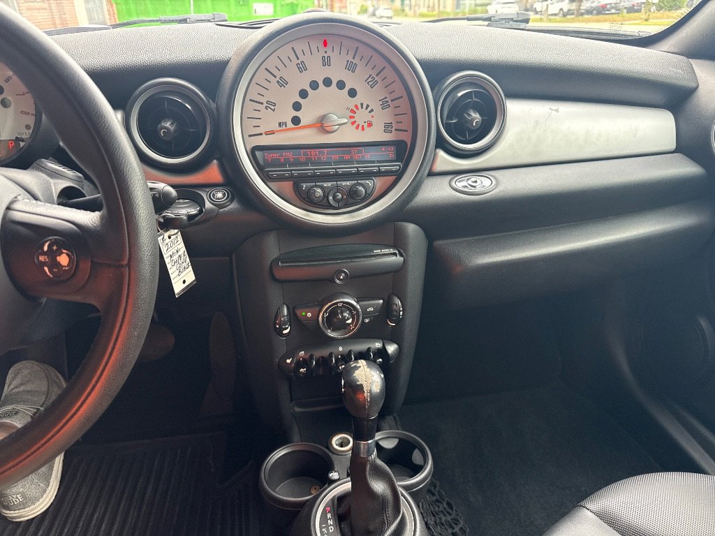 Used 2012 MINI Cooper Roadster FWD image 13