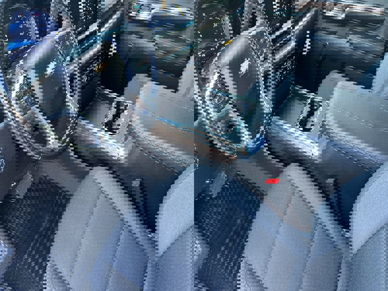 Used 2024 Chevrolet Silverado 3500 LT w/ Convenience Package image 9