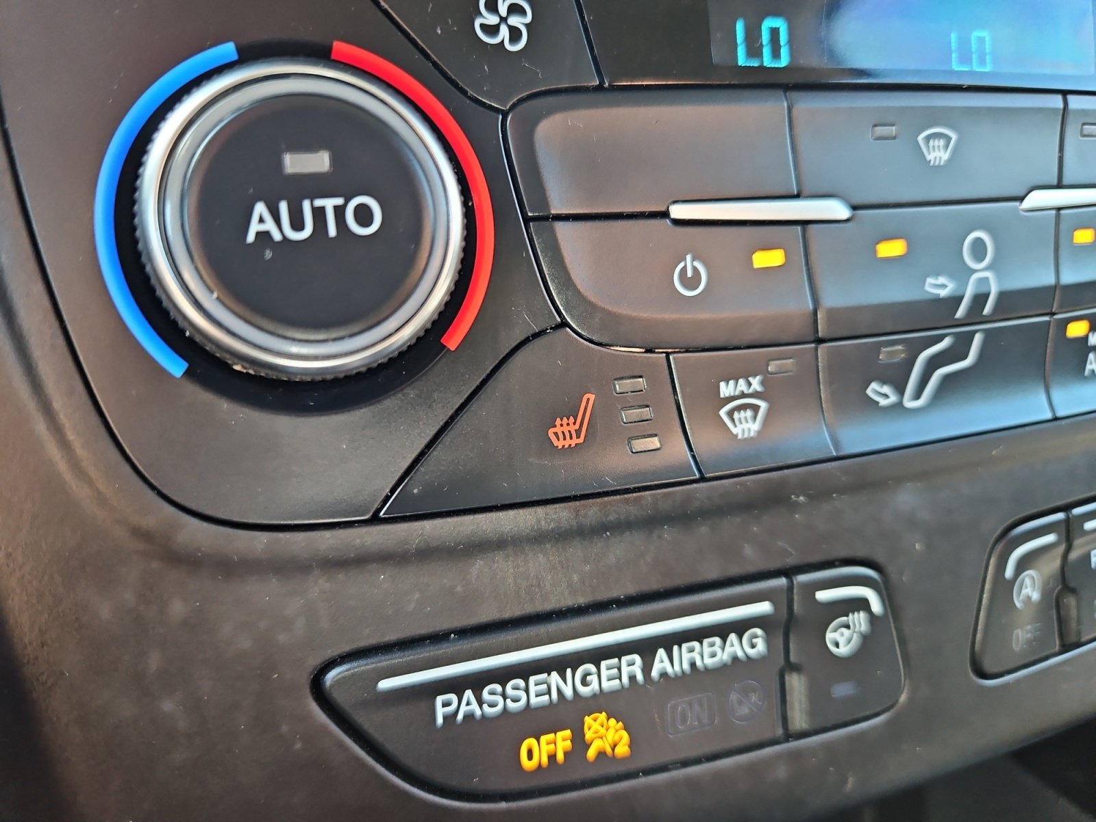 Used 2017 Ford Escape Titanium w/ Equipment Group 301A AWD/4WD image 20