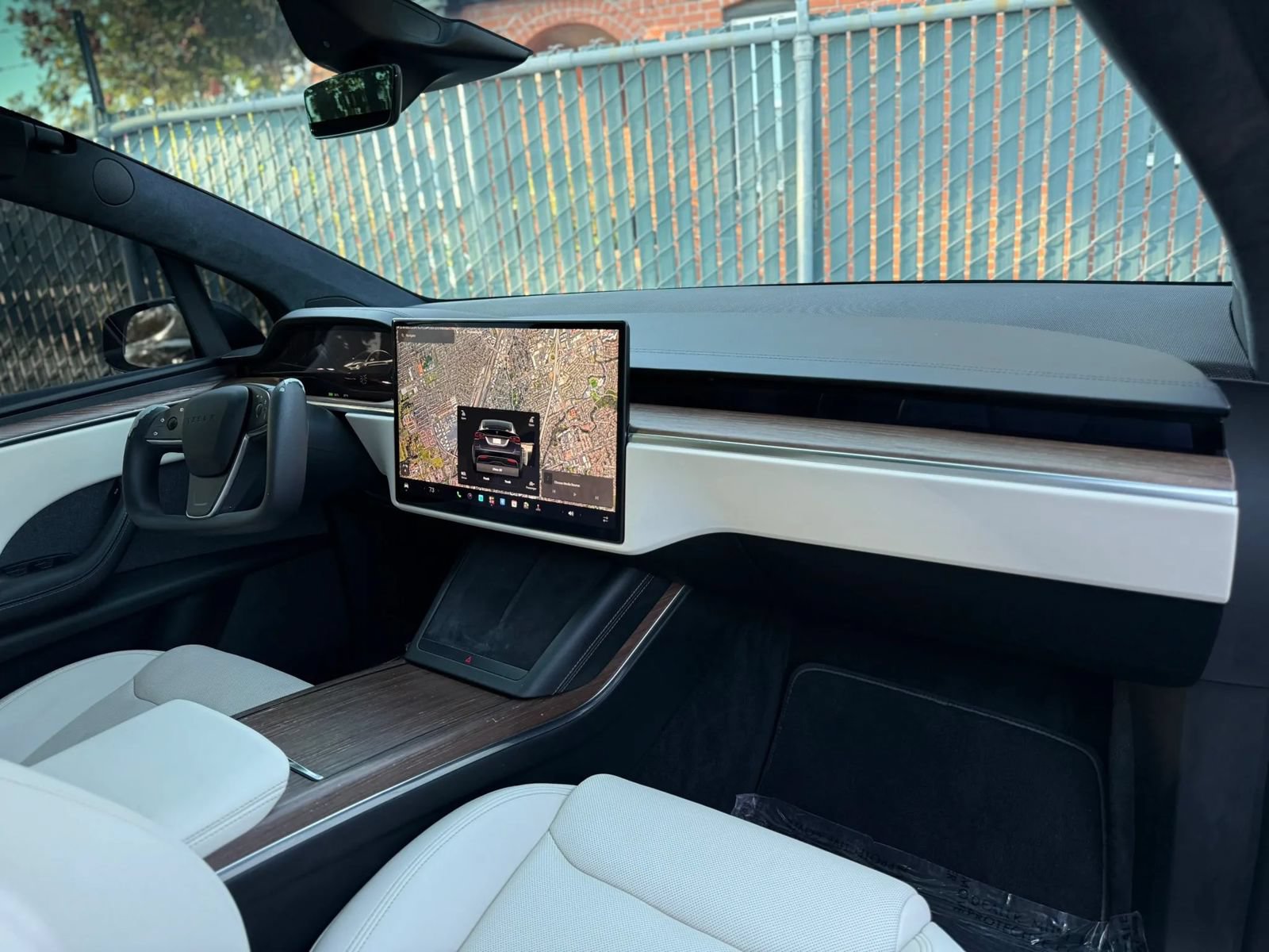Used 2022 Tesla Model X AWD/4WD image 17