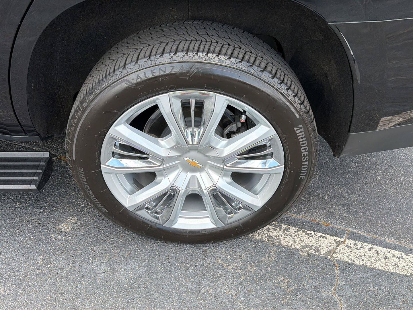 Used 2024 Chevrolet Tahoe High Country AWD/4WD image 42