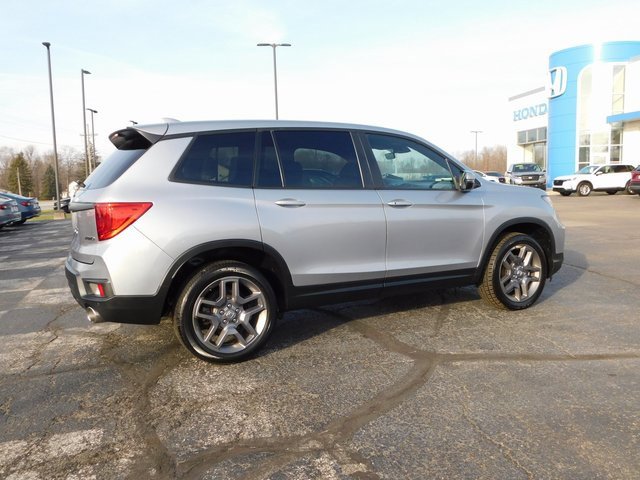 Used 2023 Honda Passport EX-L image 3