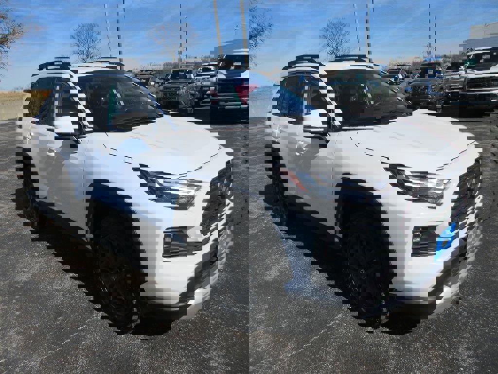 Used 2024 Toyota RAV4 Adventure image 7