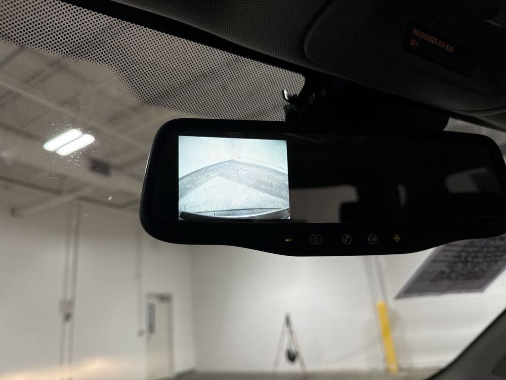 Used 2011 Chevrolet Equinox LT w/ Driver Convenience Package image 15