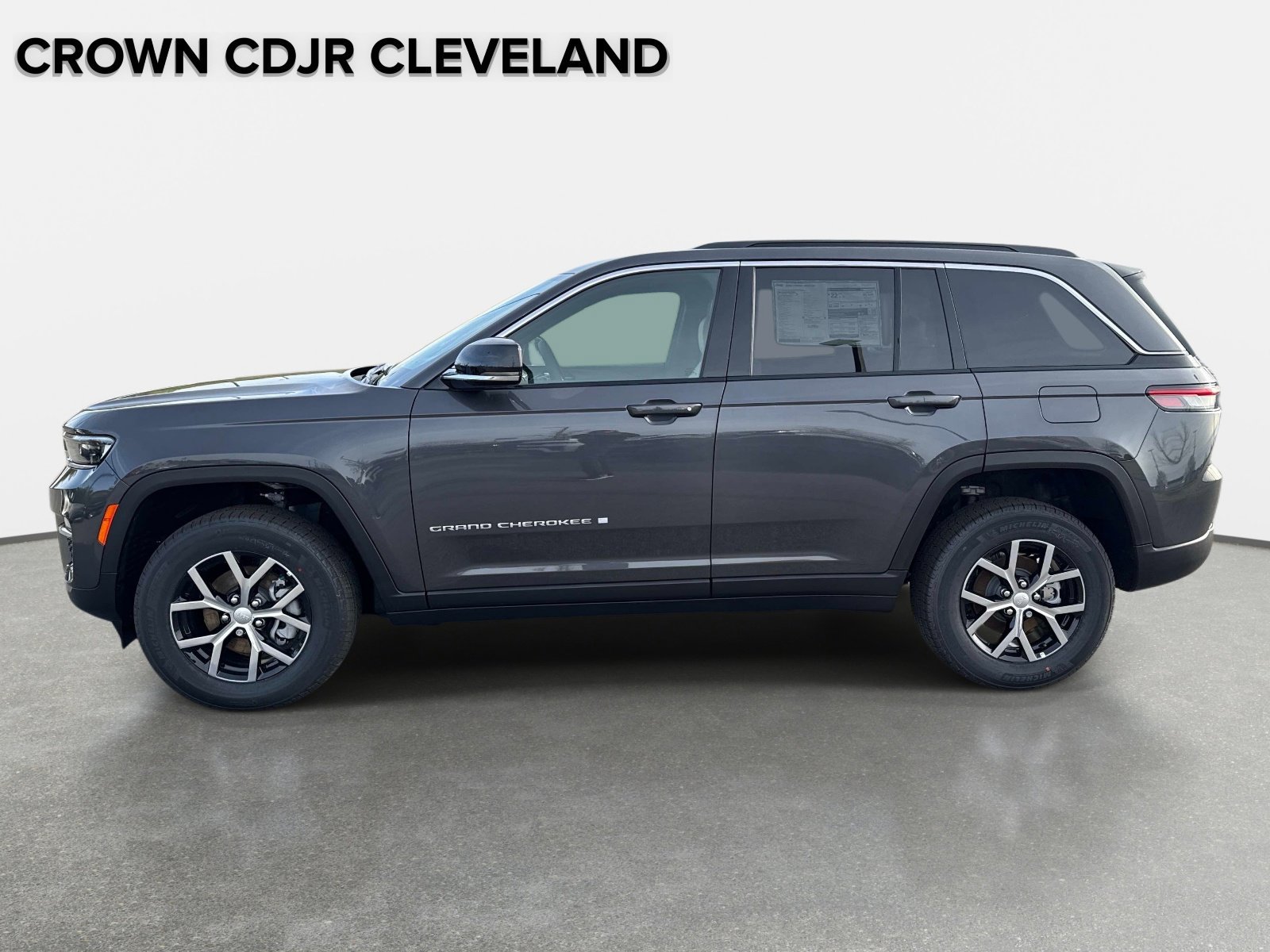 New 2025 Jeep Grand Cherokee Limited AWD/4WD image 7