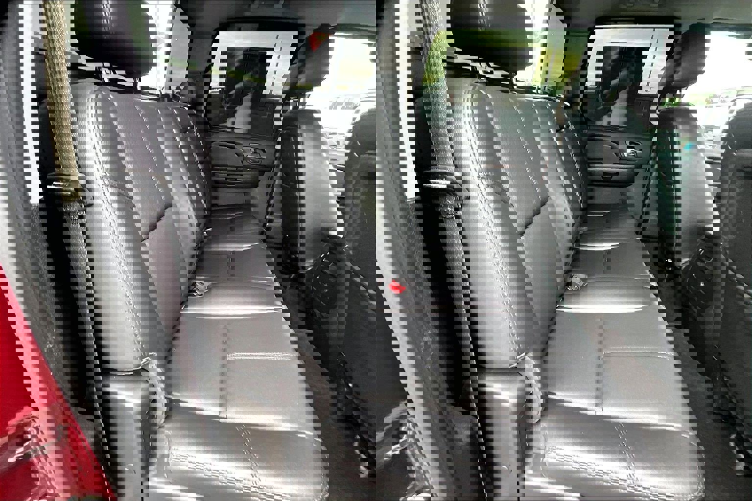 Used 2014 GMC Sierra 2500 SLT w/ SLT Convenience Package image 23