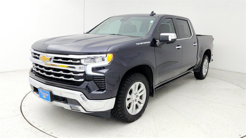 Used 2022 Chevrolet Silverado 1500 LTZ image 1
