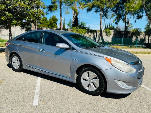 Used 2015 Hyundai Sonata Hybrid FWD image 3