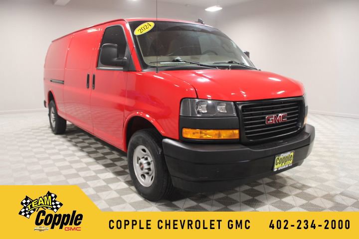 Used 2024 GMC Savana 3500 Extended image 1
