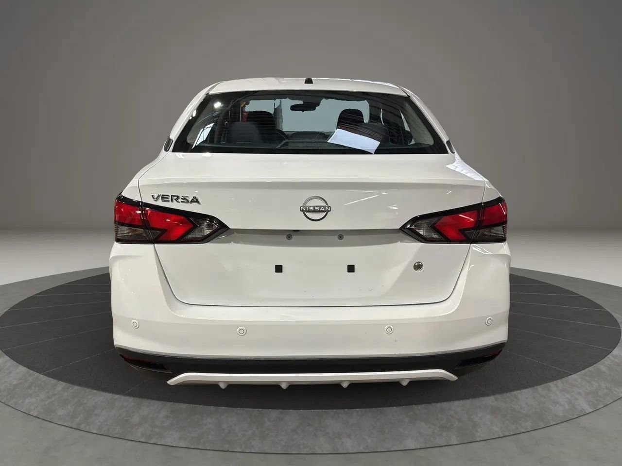 Used 2023 Nissan Versa S image 6