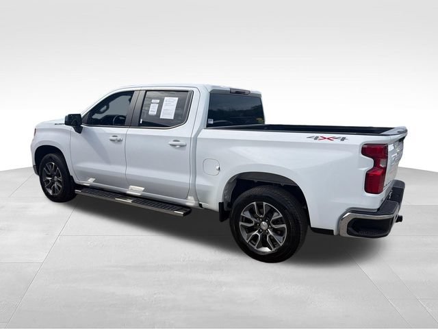 Used 2024 Chevrolet Silverado 1500 LT AWD/4WD image 3