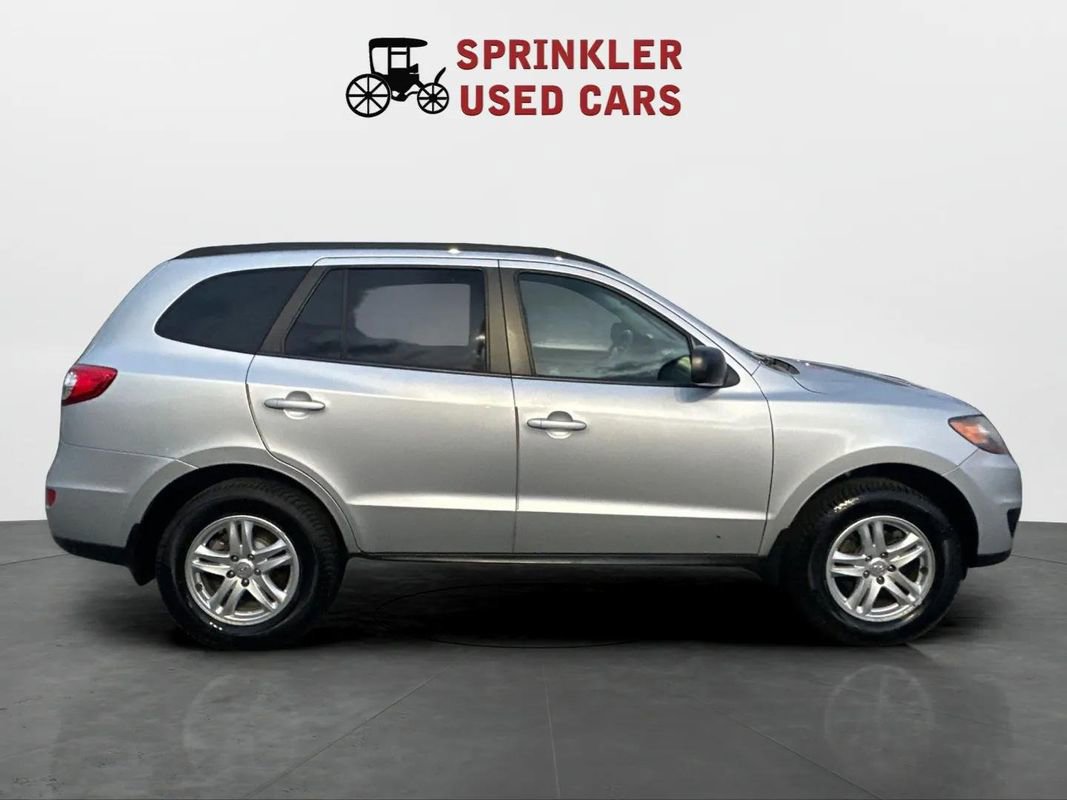 Used 2011 Hyundai Santa Fe GLS image 3
