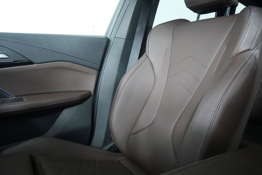 Used 2023 BMW X1 xDrive28i w/ Premium Package image 25