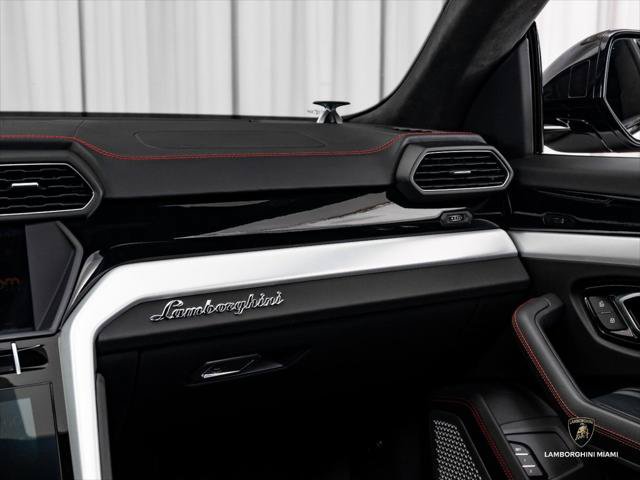 Used 2019 Lamborghini Urus AWD/4WD image 21
