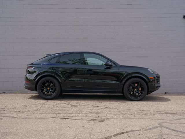 Certified 2026 Porsche Cayenne Coupe AWD/4WD image 8