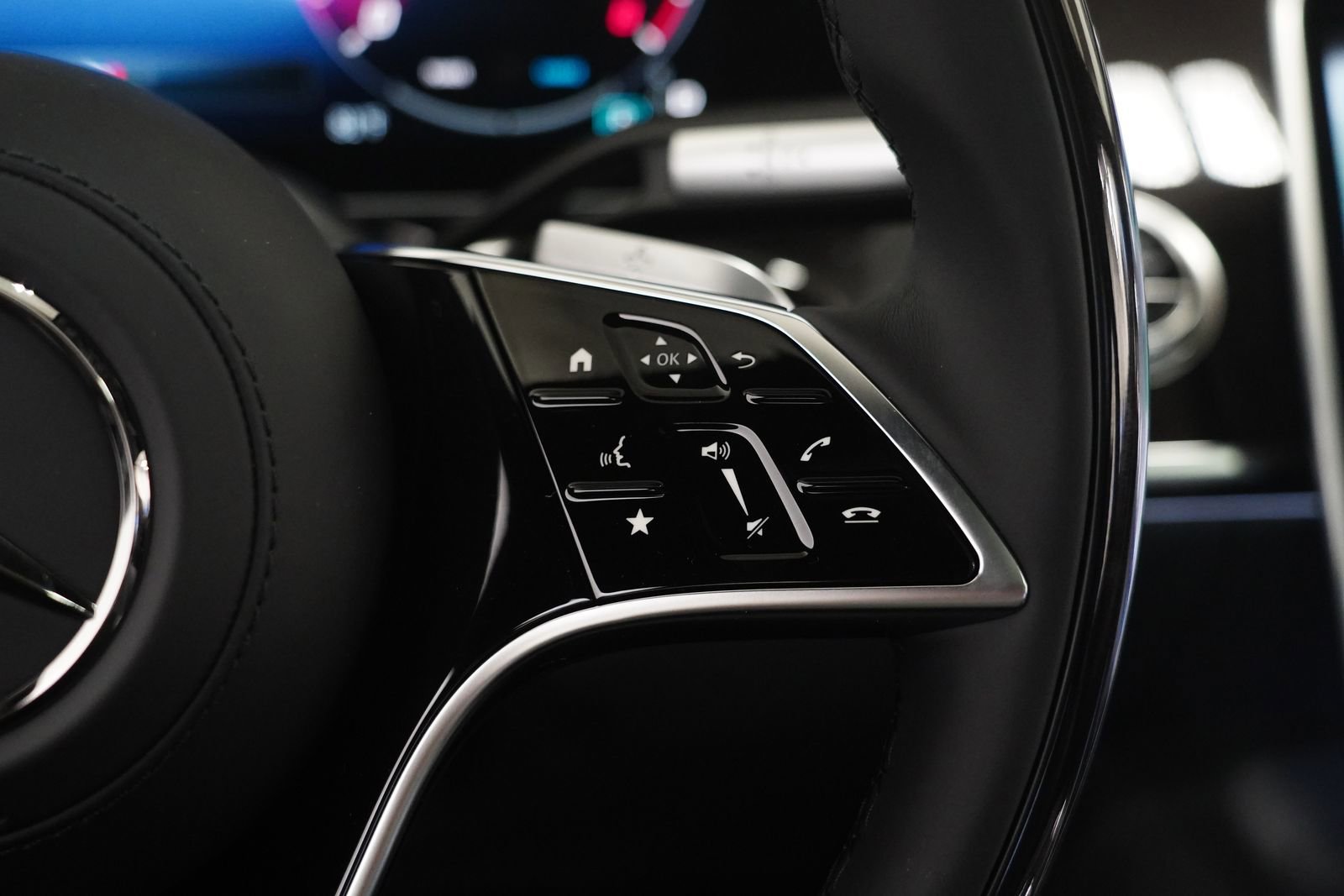 New 2026 Mercedes-Benz S 580 4MATIC Sedan image 21