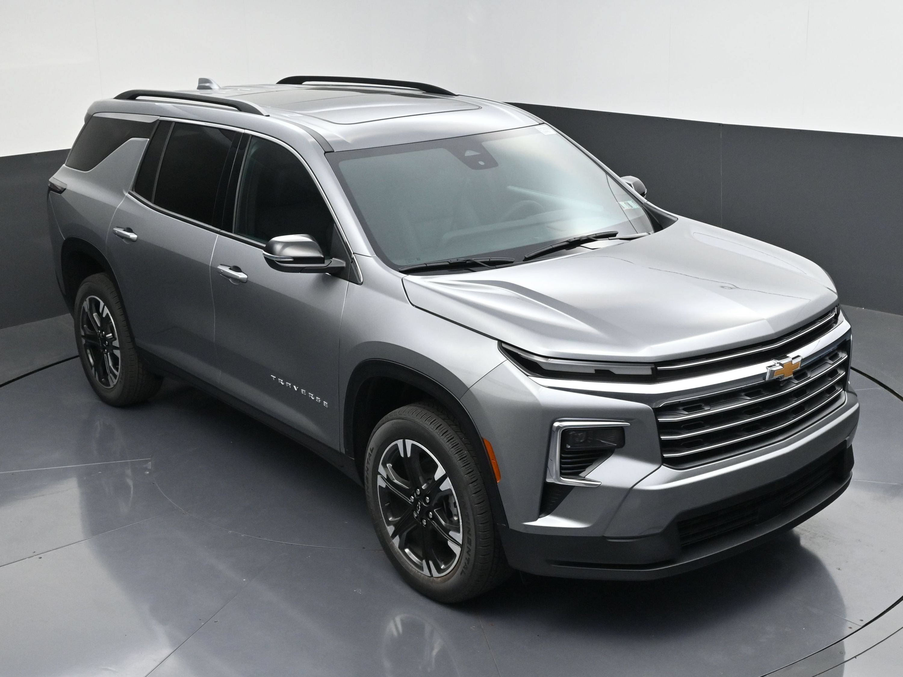New 2027 Chevrolet Traverse LT w/ Sun and Wheel Package FWD image 50