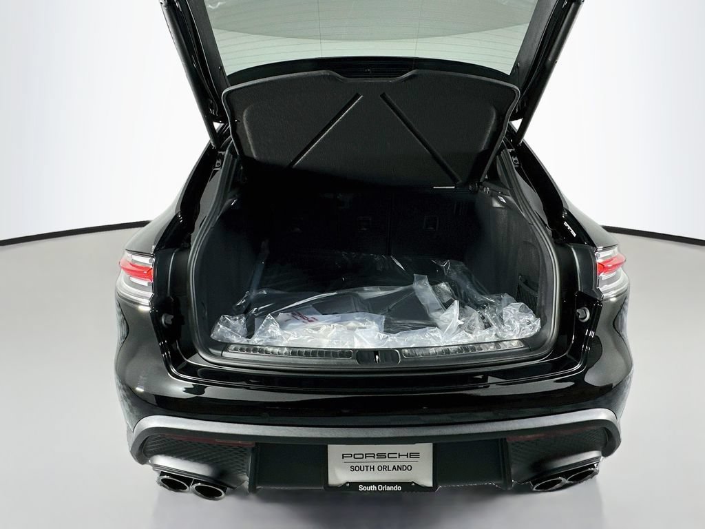 New 2026 Porsche Macan AWD/4WD image 28