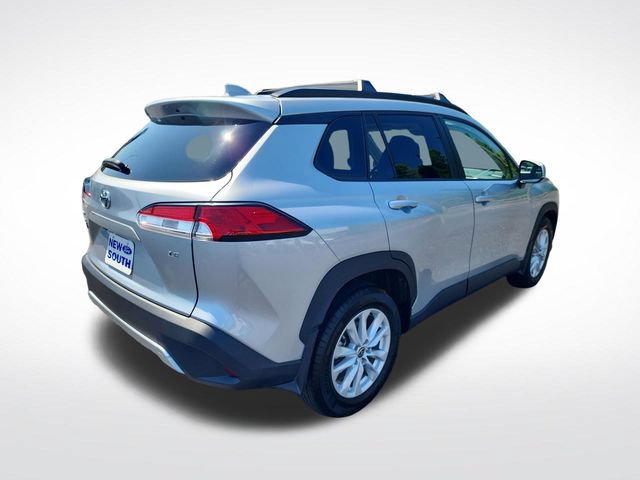 Used 2023 Toyota Corolla Cross LE FWD image 5