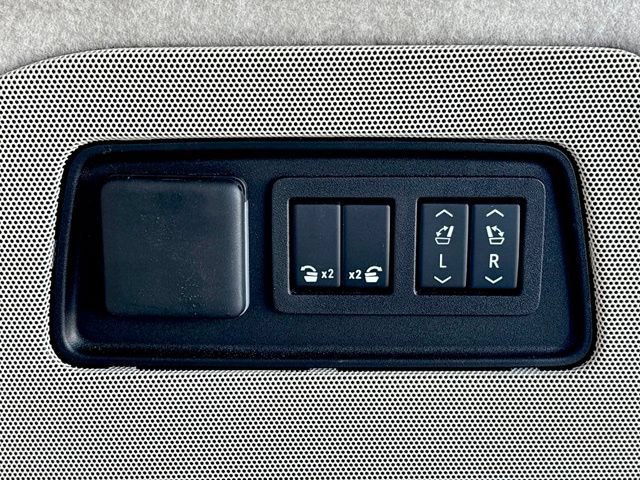 Used 2025 Cadillac Escalade Sport Platinum AWD/4WD image 47