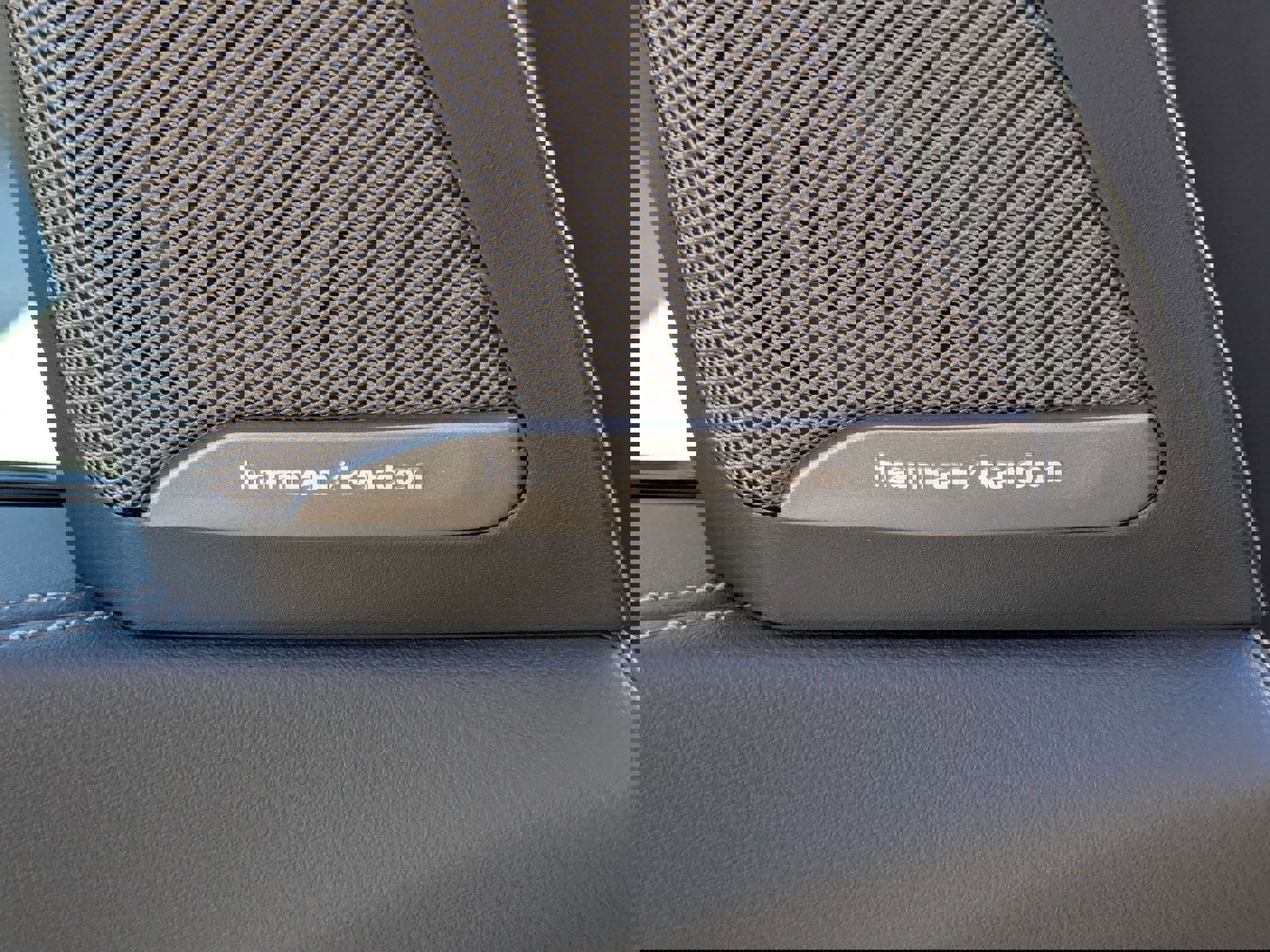 New 2026 BMW X5 xDrive40i w/ M Sport Package image 14