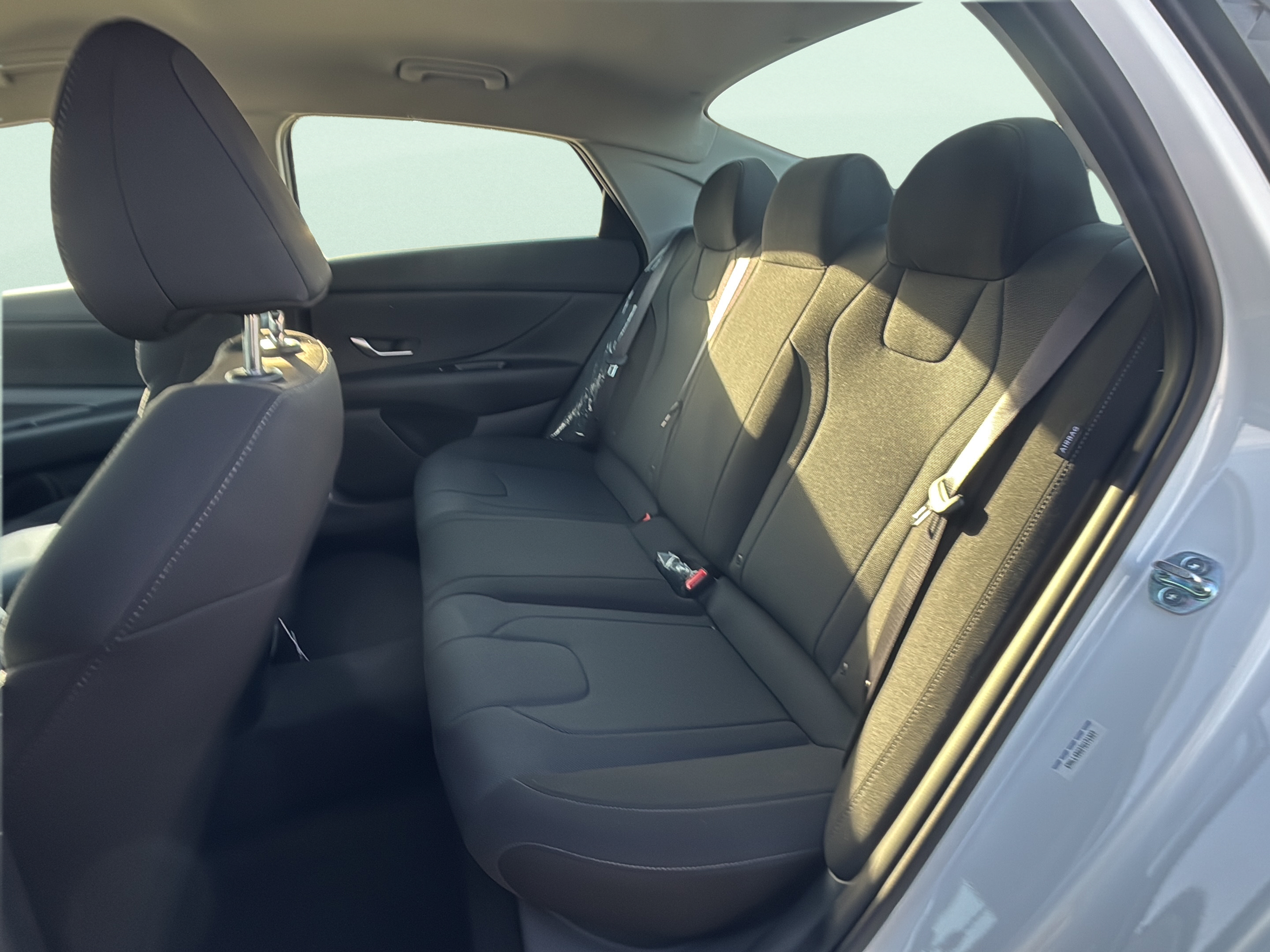 Certified 2026 Hyundai Elantra SE FWD image 19