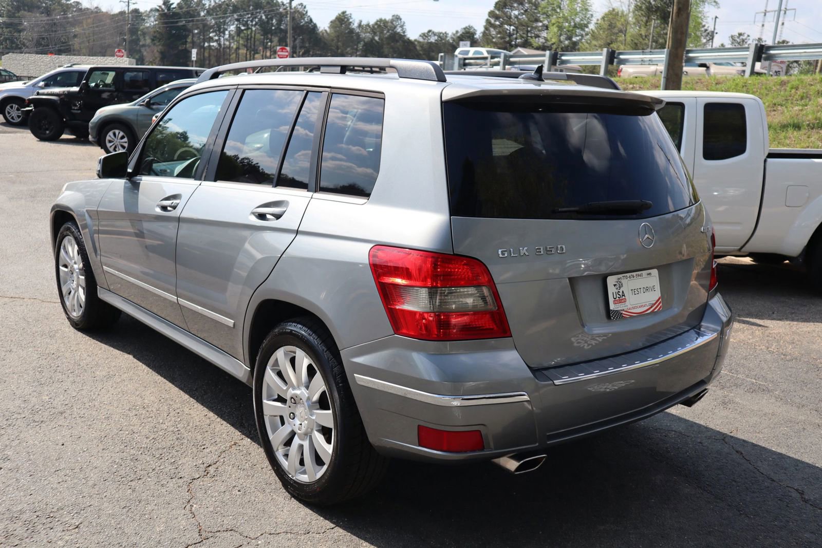 Used 2011 Mercedes-Benz GLK 350 4MATIC image 4