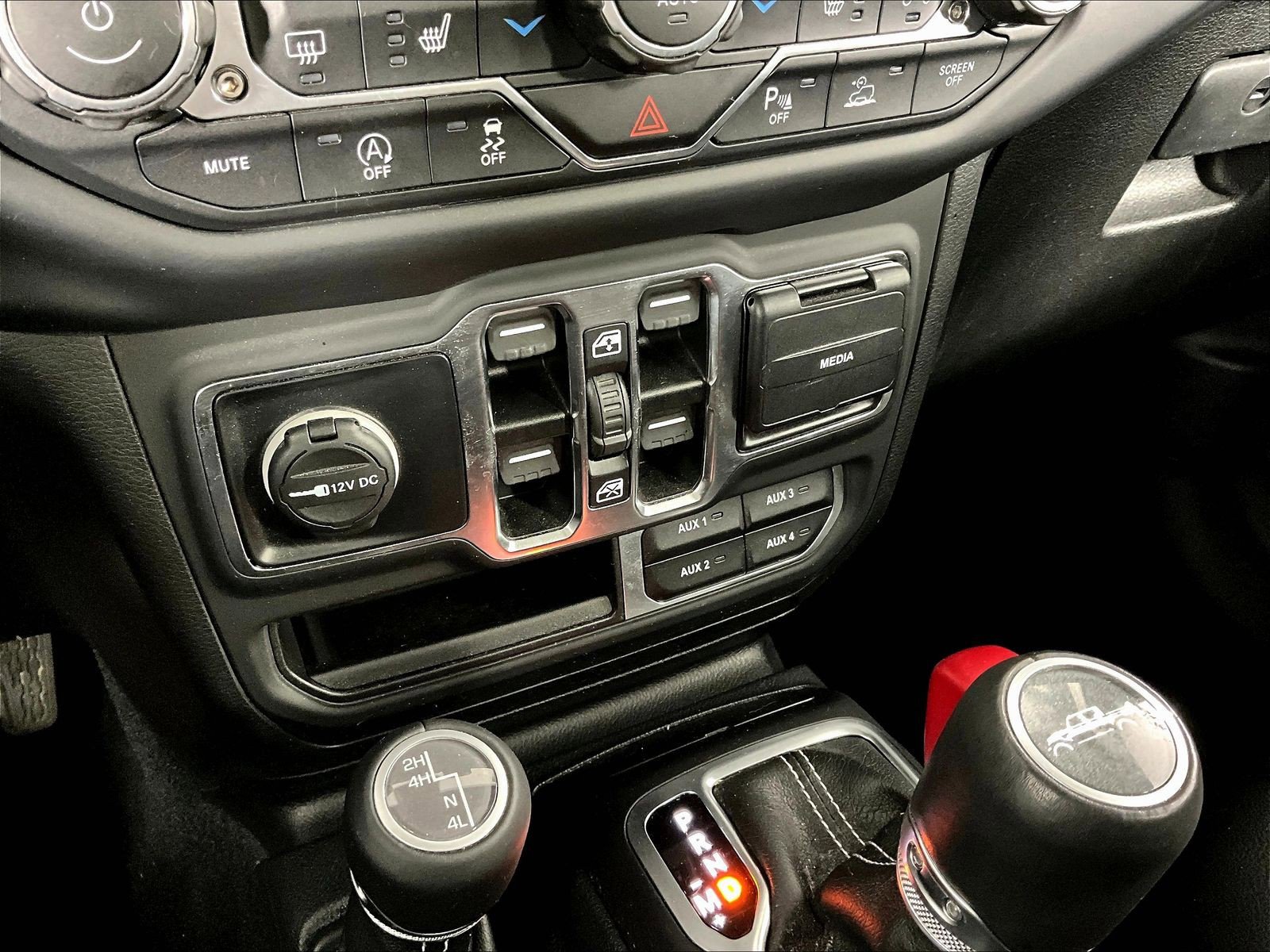Used 2020 Jeep Gladiator Overland AWD/4WD image 15
