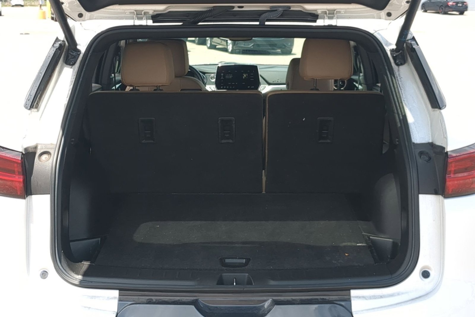 Used 2023 Chevrolet Blazer Premier FWD image 6