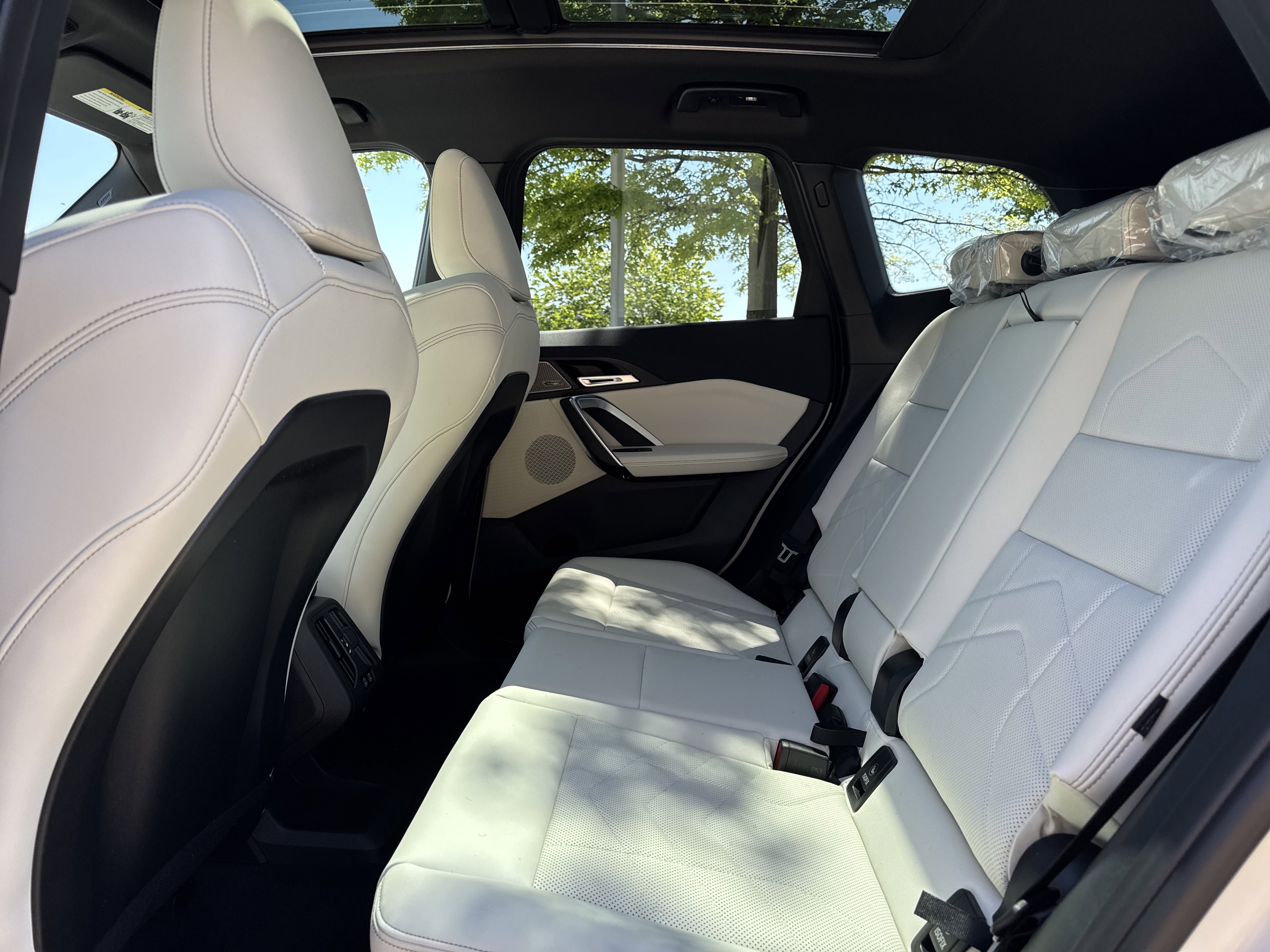 New 2026 BMW X1 xDrive28i AWD/4WD image 10