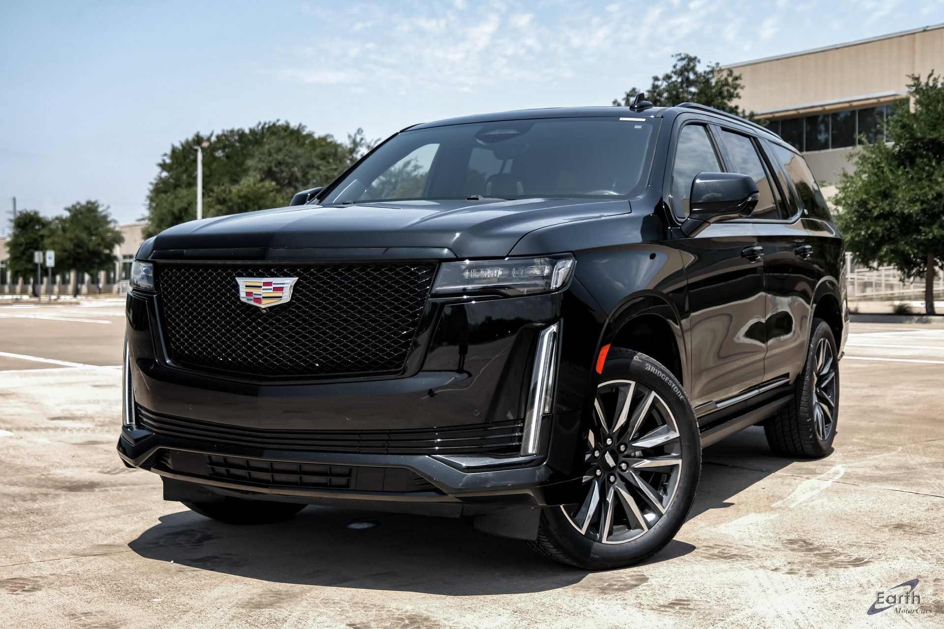 Used 2023 Cadillac Escalade Sport Platinum AWD/4WD image 6