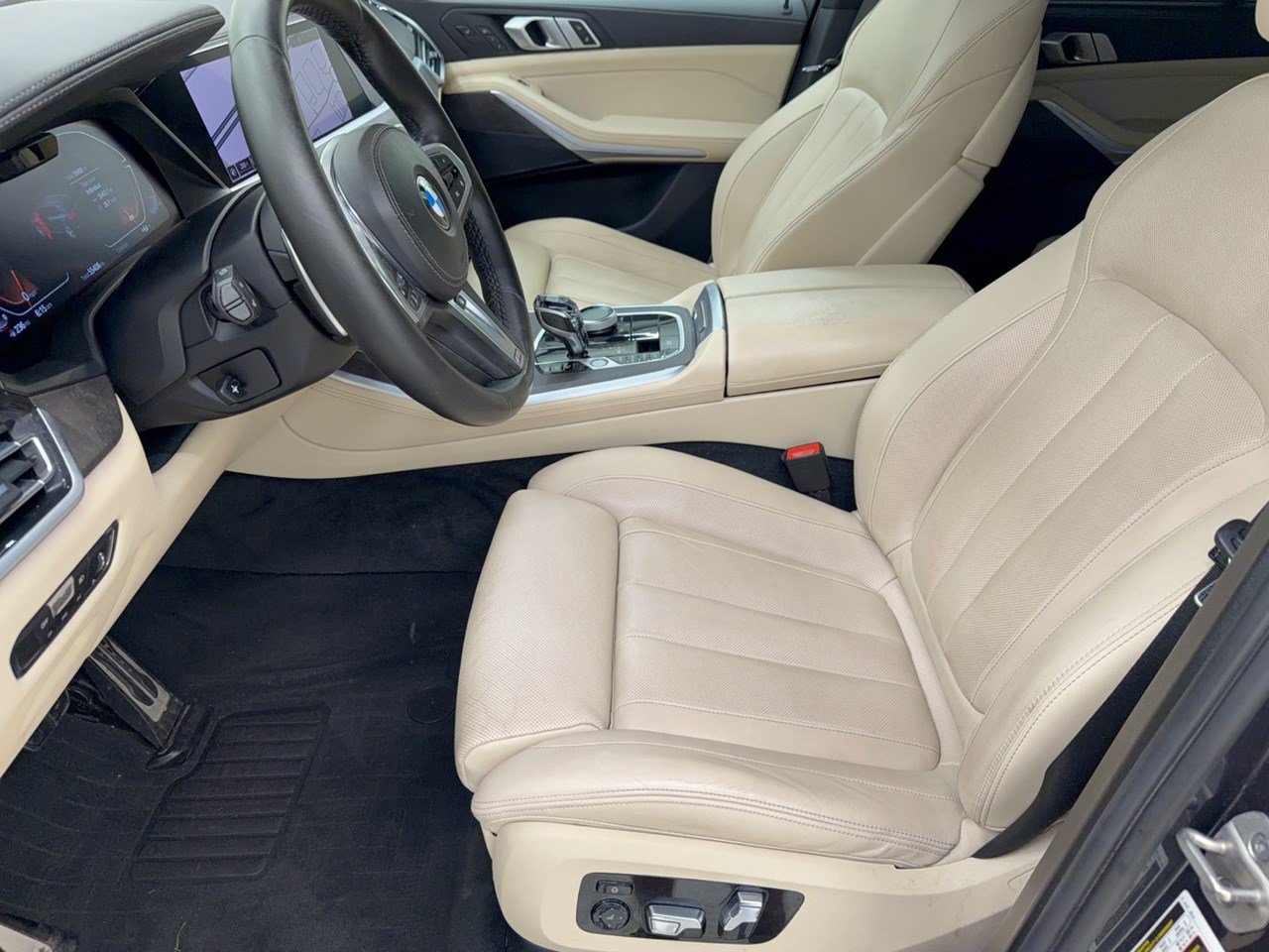 Used 2022 BMW X5 xDrive40i w/ M Sport Package AWD/4WD image 5