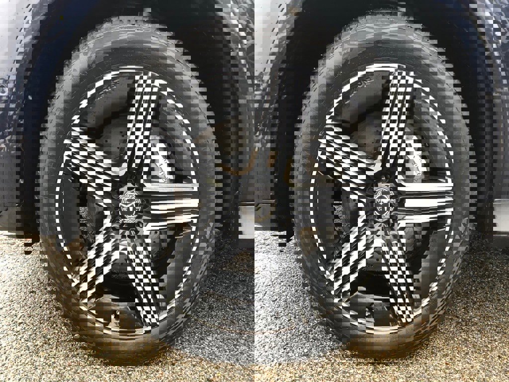 Certified 2023 Mercedes-Benz GLC 300 4MATIC image 9