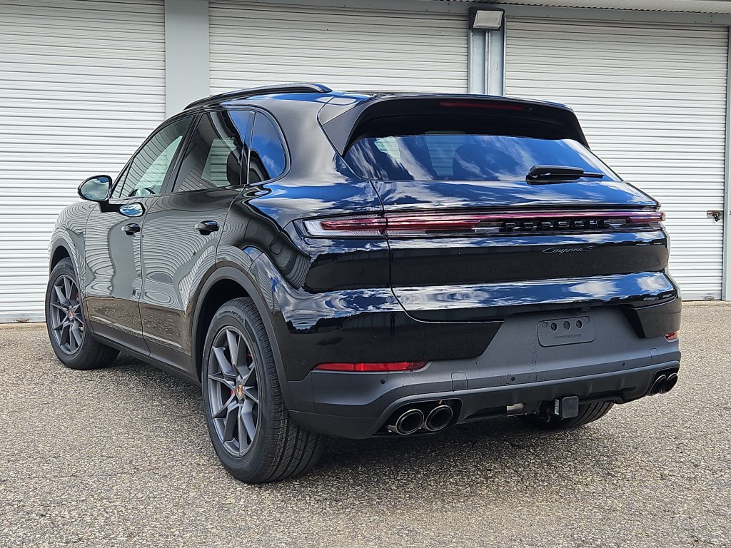 New 2026 Porsche Cayenne S AWD/4WD image 3