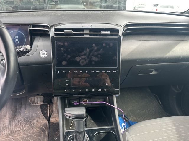 Used 2023 Hyundai Santa Cruz SEL Premium image 10