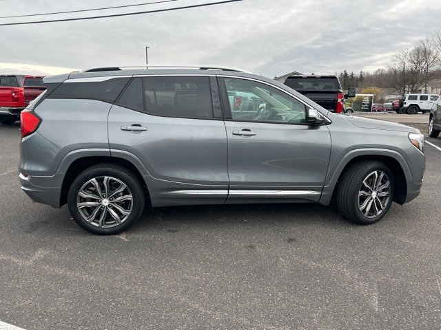 Used 2019 GMC Terrain Denali w/ Advanced Safety Package image 8