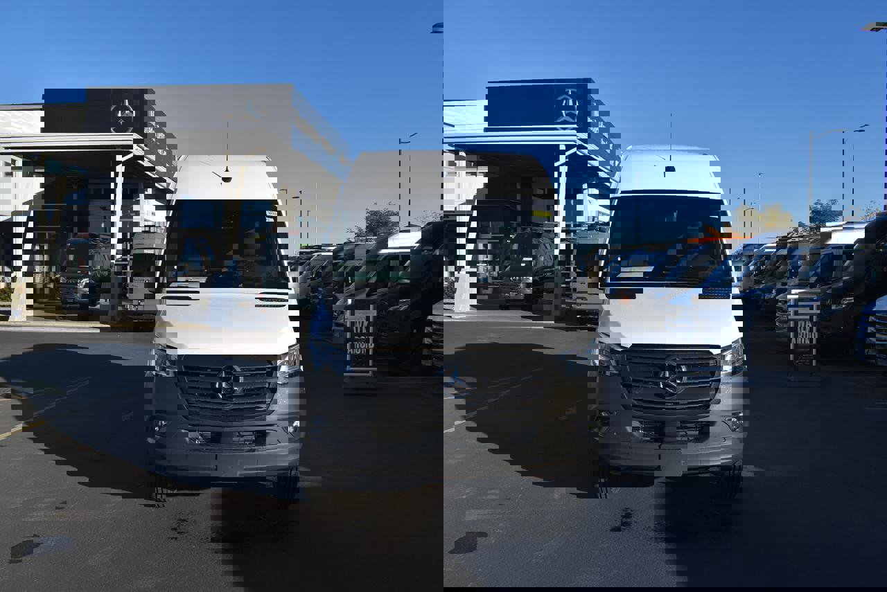 New 2025 Mercedes-Benz Sprinter 2500 image 2