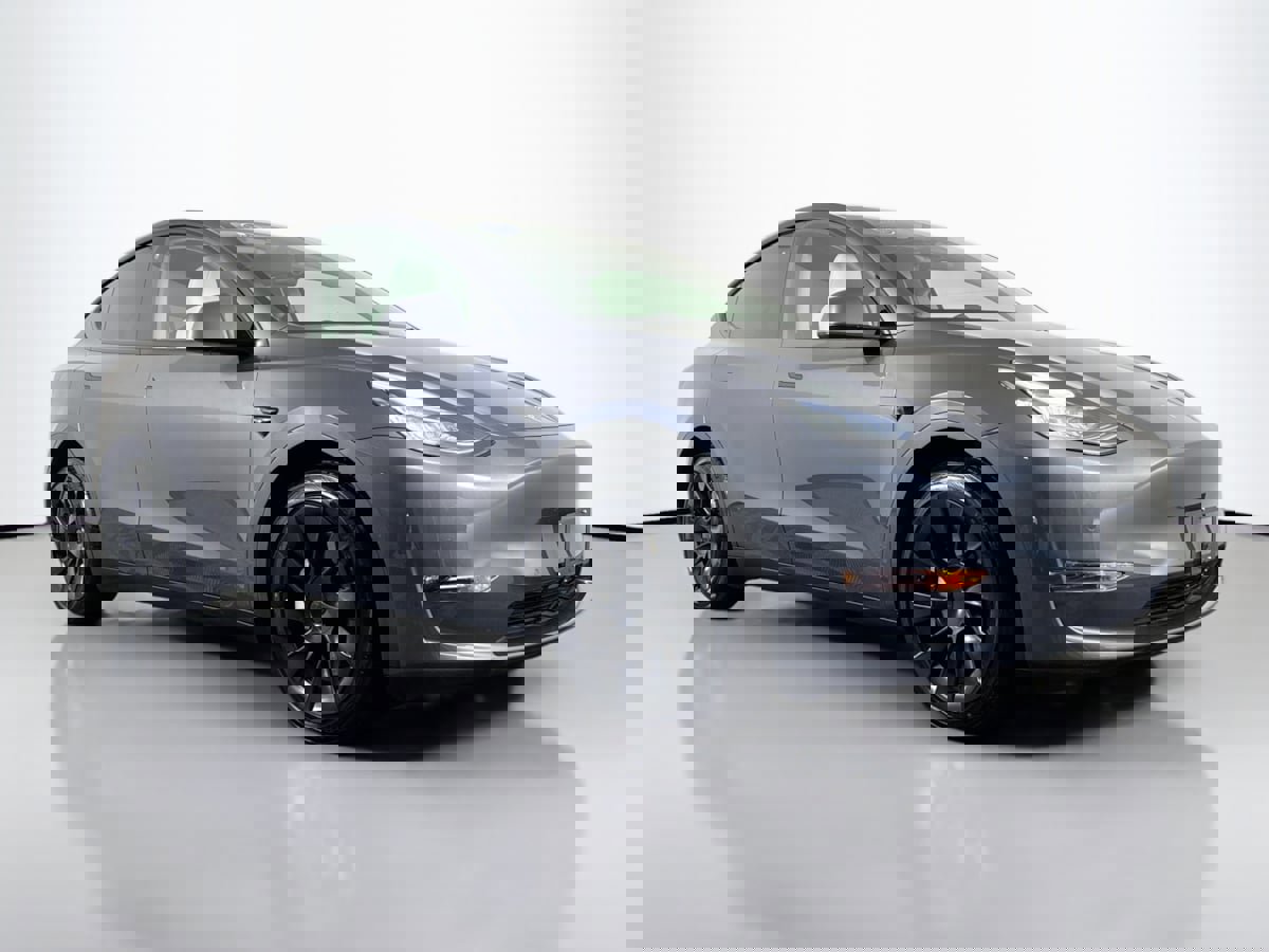 Used 2022 Tesla Model Y Long Range image 4