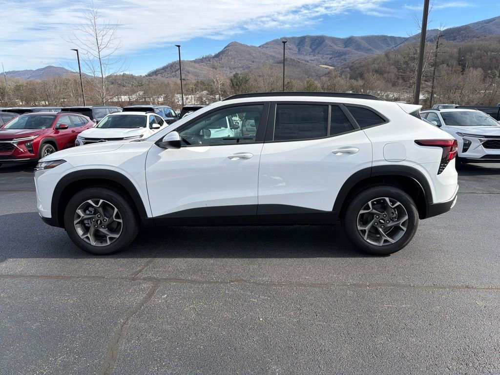 New 2025 Chevrolet Trax LT w/ LT Convenience Package image 7