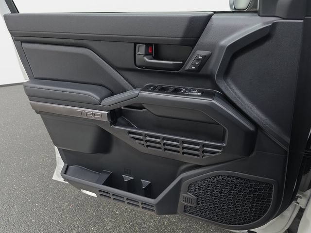Certified 2025 Toyota 4Runner TRD Off-Road Premium w/ Tow Technology Package AWD/4WD image 22