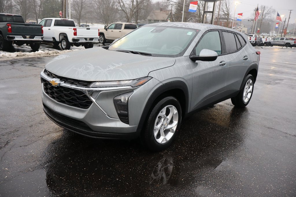 New 2026 Chevrolet Trax LS w/ LS Convenience Package image 18