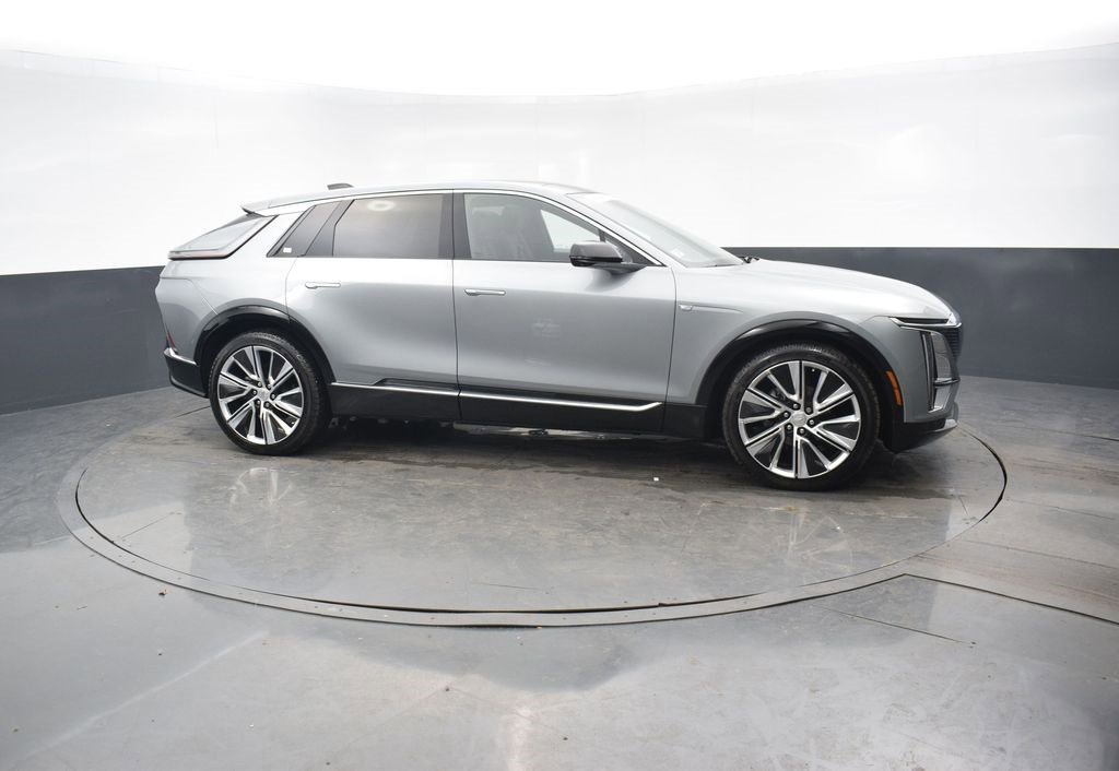 Certified 2024 Cadillac Lyriq Luxury w/ LPO, Floor Liner Package image 7