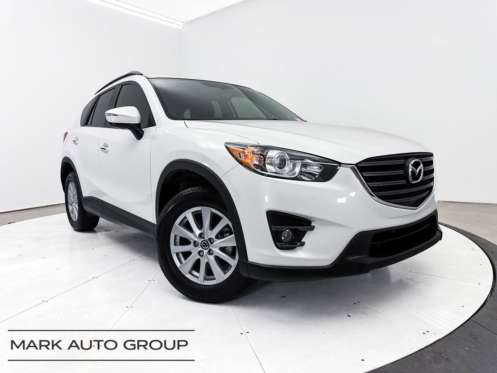Used 2016 MAZDA CX-5 Touring image 1